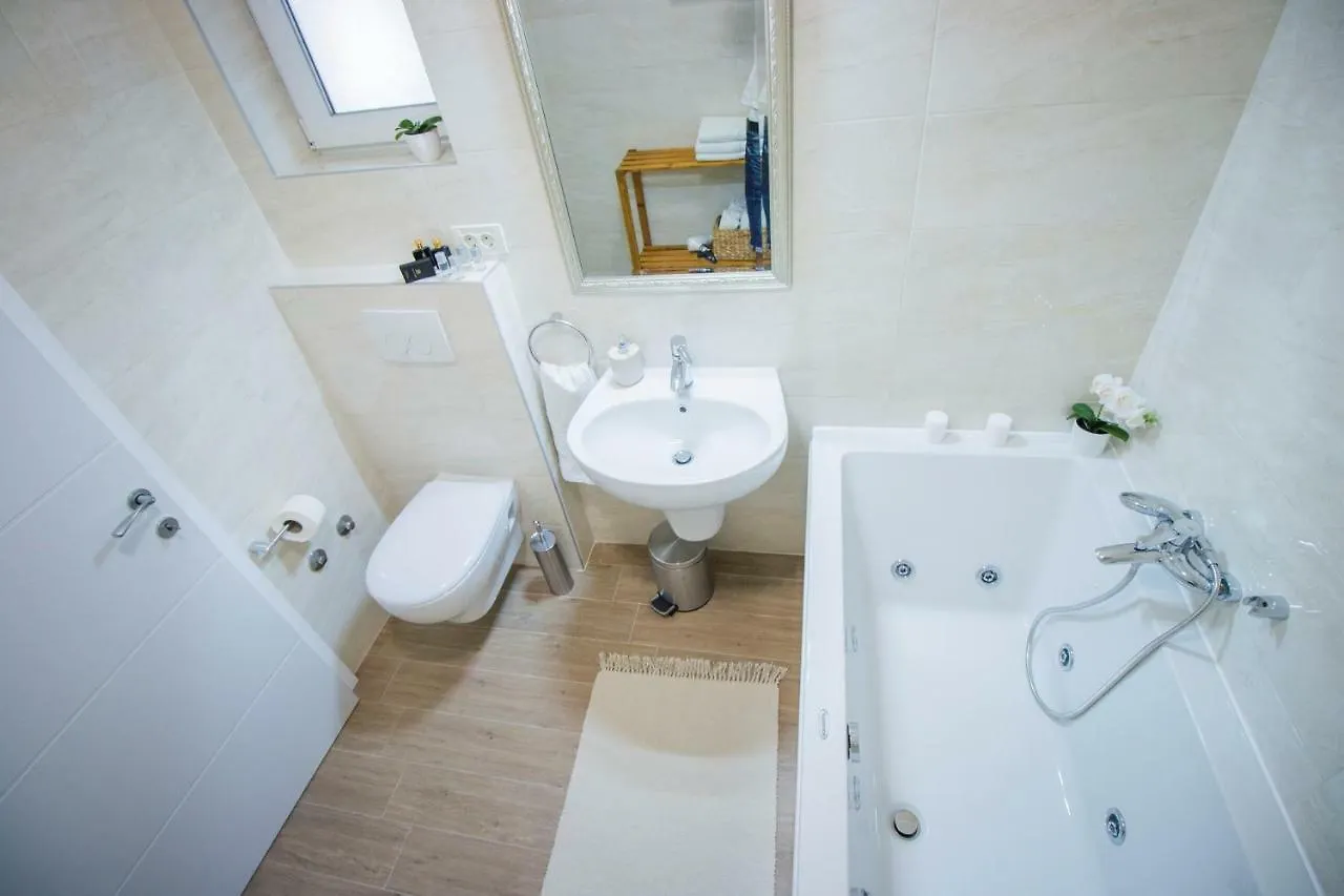 Holiday Home Privlaka/Zadar Riviera 8218 Nin
