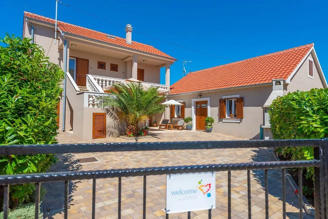 Holiday Home Privlaka/Zadar Riviera 8218 Nin