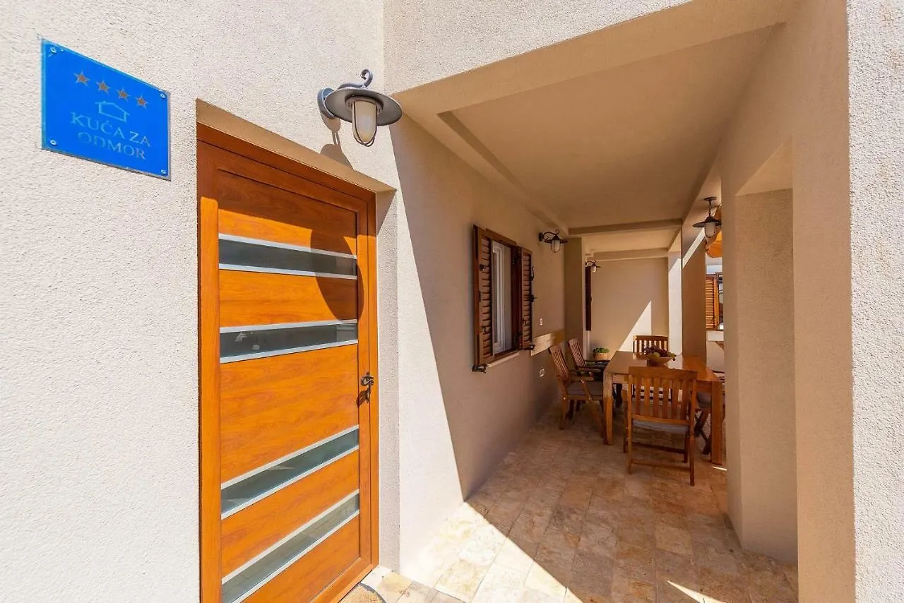 Holiday Home Privlaka/Zadar Riviera 8218 Nin