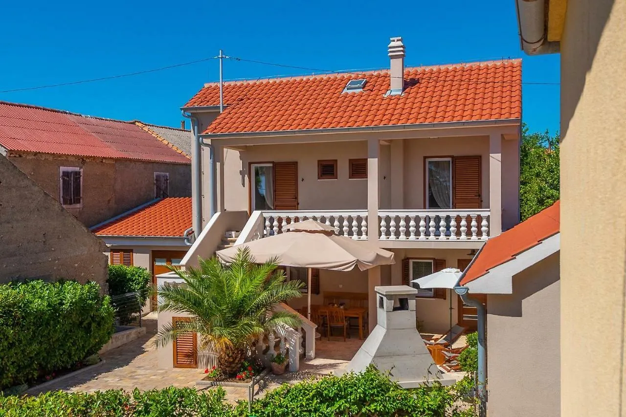 Holiday Home Privlaka/Zadar Riviera 8218 Nin